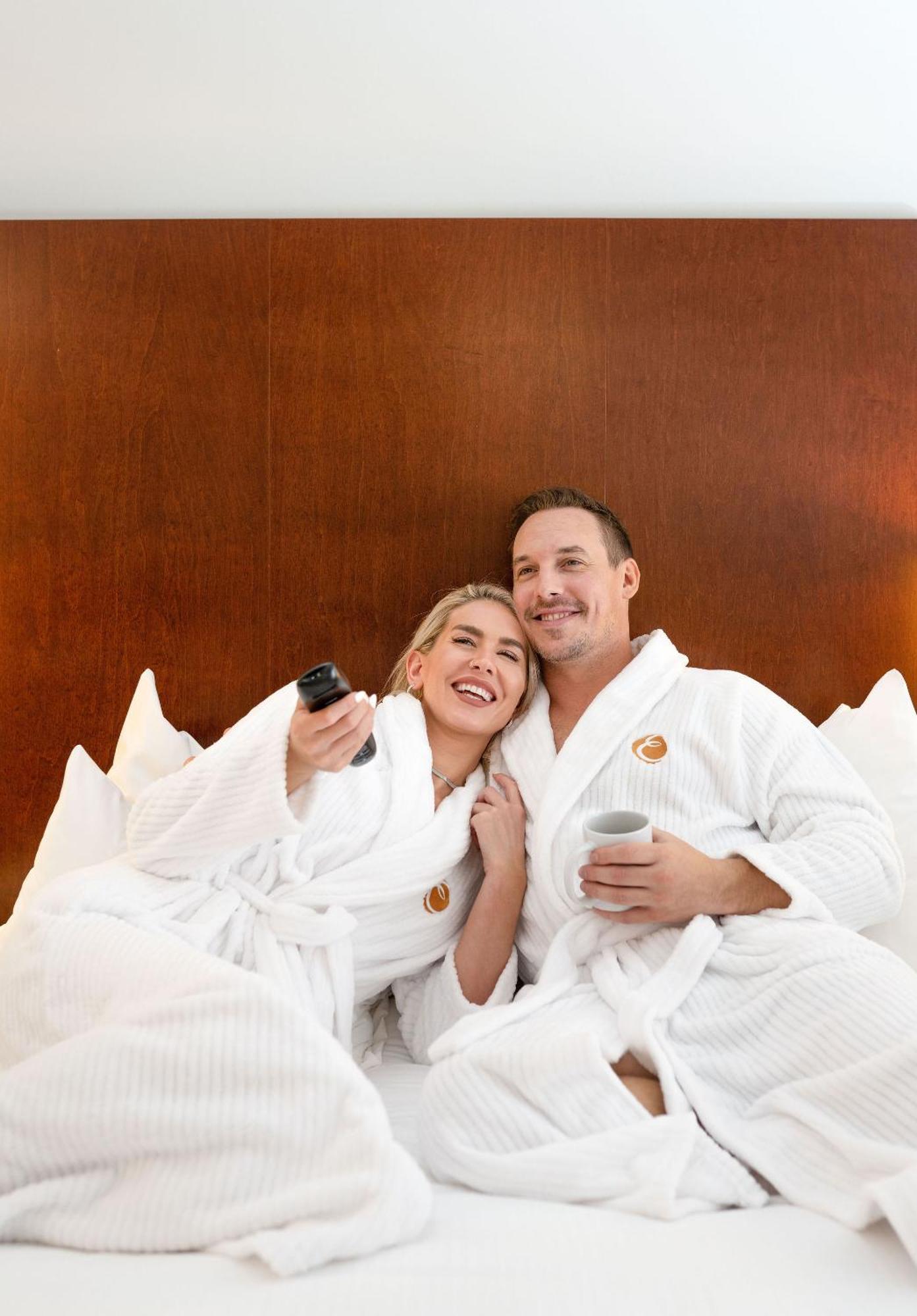 Executive Inn Уислър Екстериор снимка